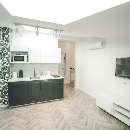 Strzelecka Floor *